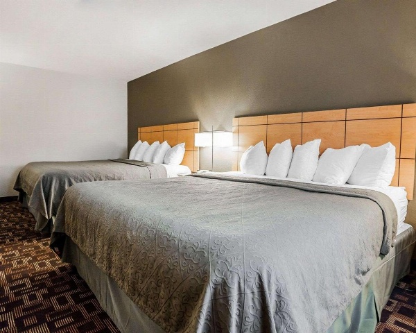 Quality Inn & Suites Des Moines Airport image 5